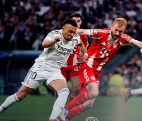 皇马再陷入四大皆空泥沼：欧冠不敌拜仁翻盘难，西甲被巴萨压制