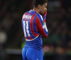 爆冷！罗萨达欧战首秀塞尔赫斯特公园逼平水晶宫，耶雷米·皮诺赛后赠球衣暖心一幕