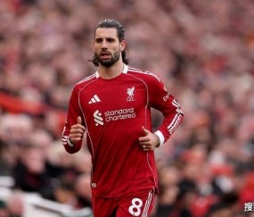 索博斯洛伊——问题重重的利物浦阵中金球奖前十候选人!倚天足球