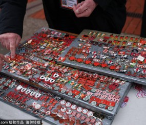 利物浦球迷撤旗抗议：安菲尔德的“心跳”为何沉默？